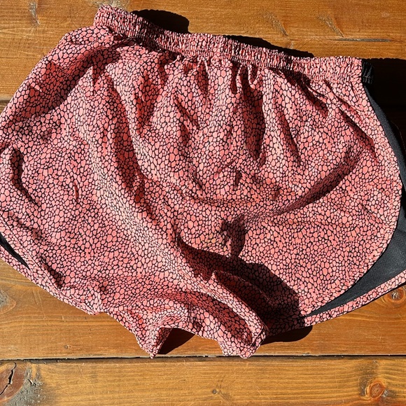 Nike Shorts - Picture 3 of 5